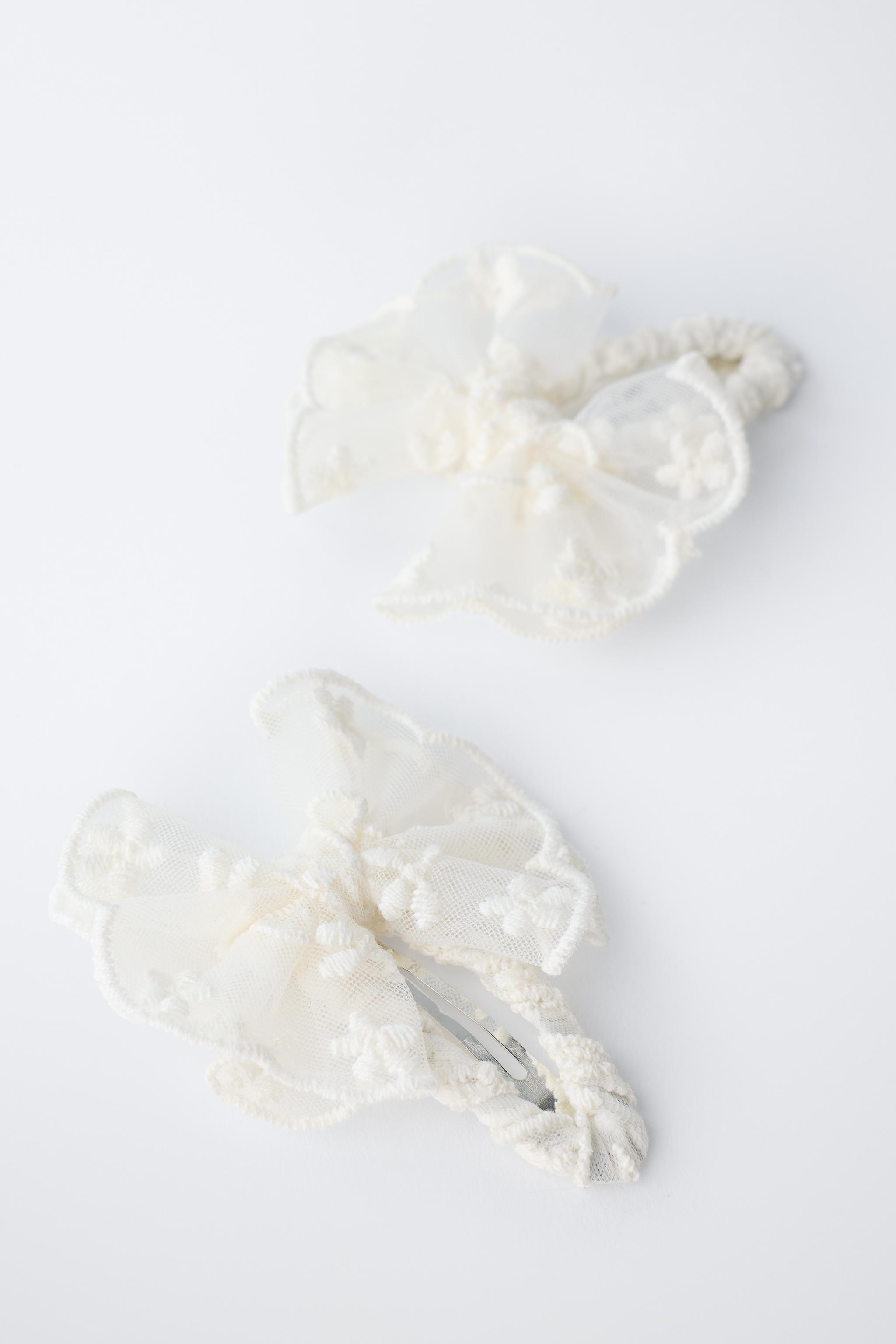 LOT DE DEUX PINCES PAPILLONS EN ORGANZA
